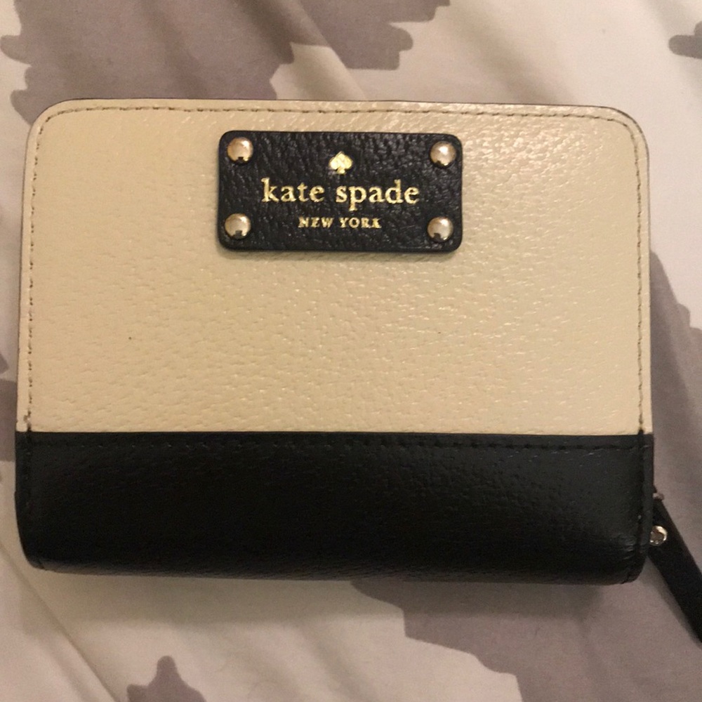 Kate Spade fold wallet